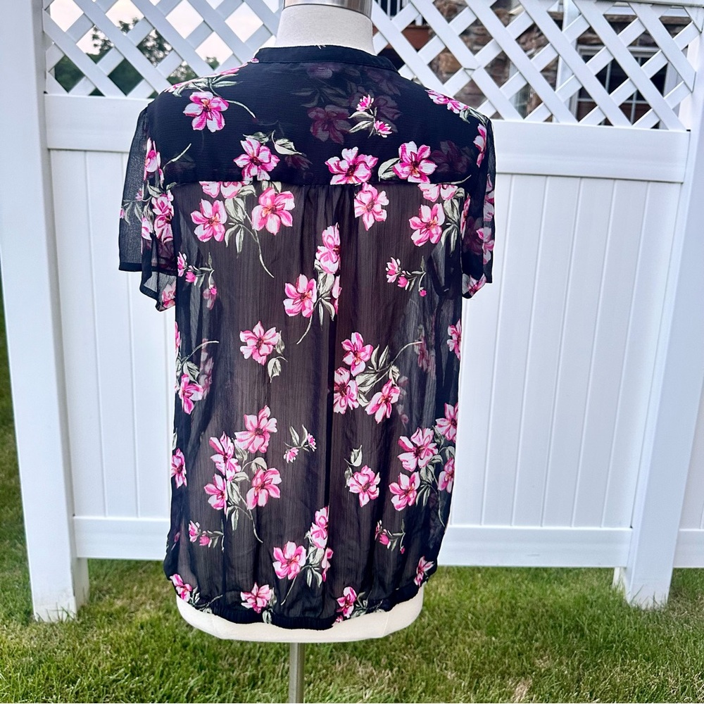 Torrid Black Floral Bubble Hem Blouse - Picture 11 of 16